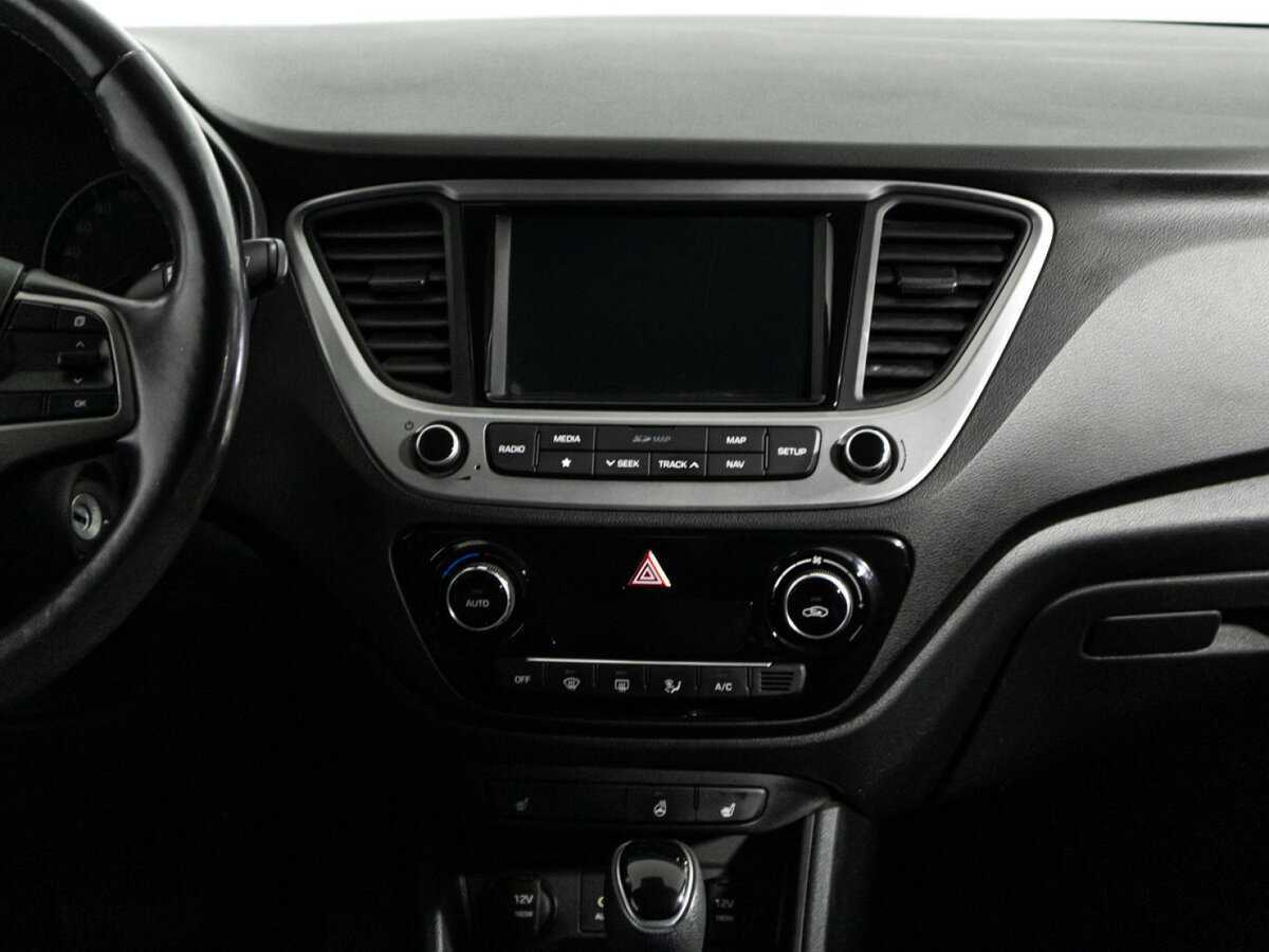 Купить Hyundai Solaris с пробегом. Фото: #13