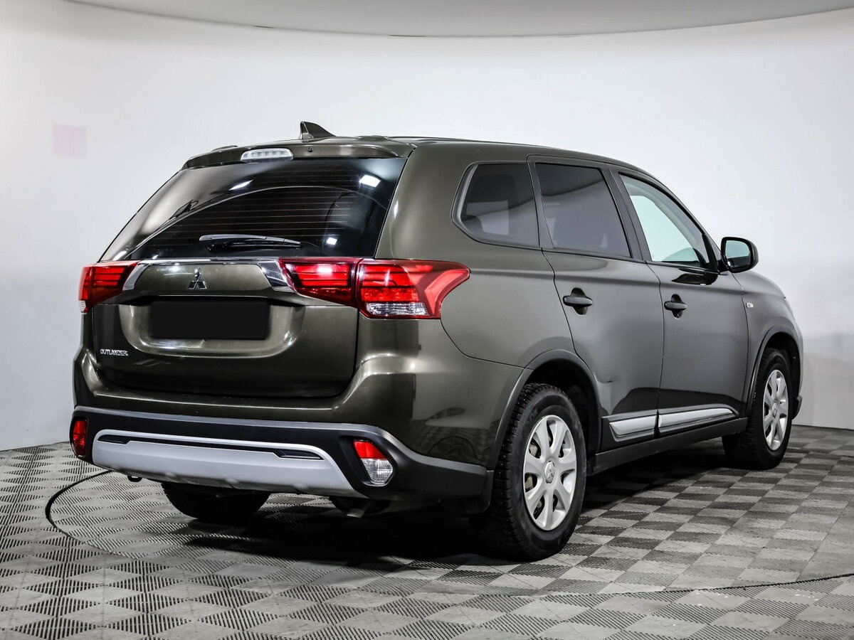 Купить Mitsubishi Outlander с пробегом. Фото: #4