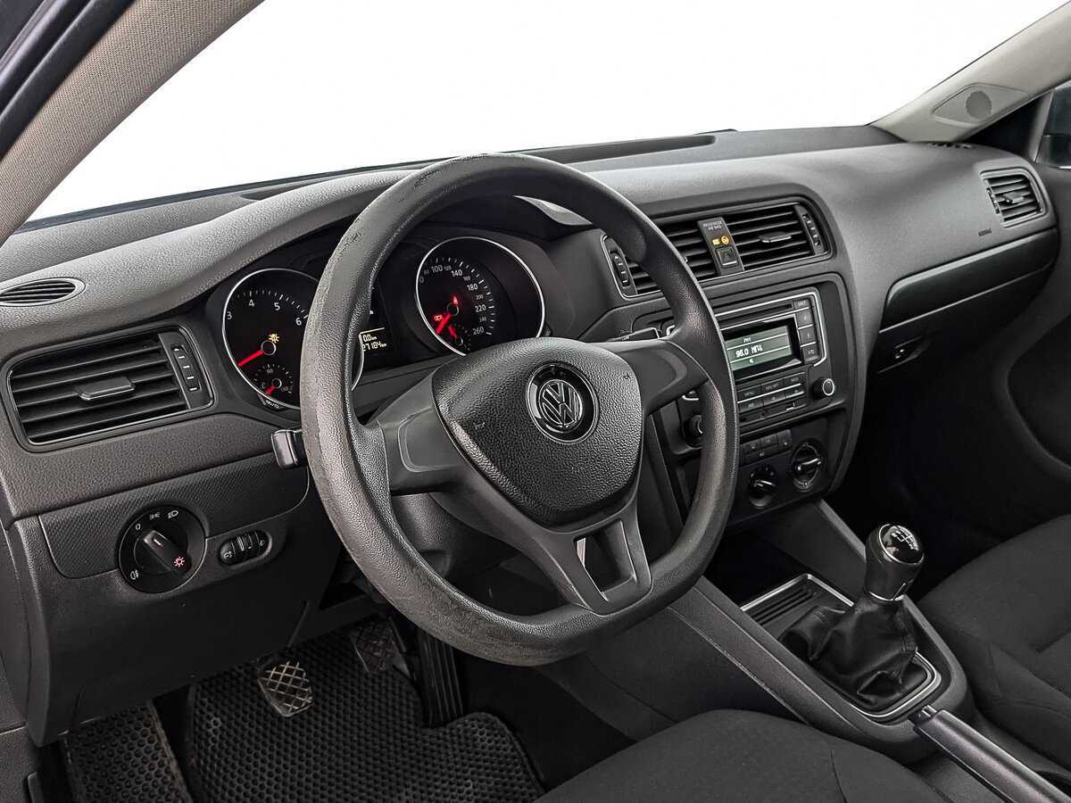 Купить Volkswagen Jetta с пробегом. Фото: #14