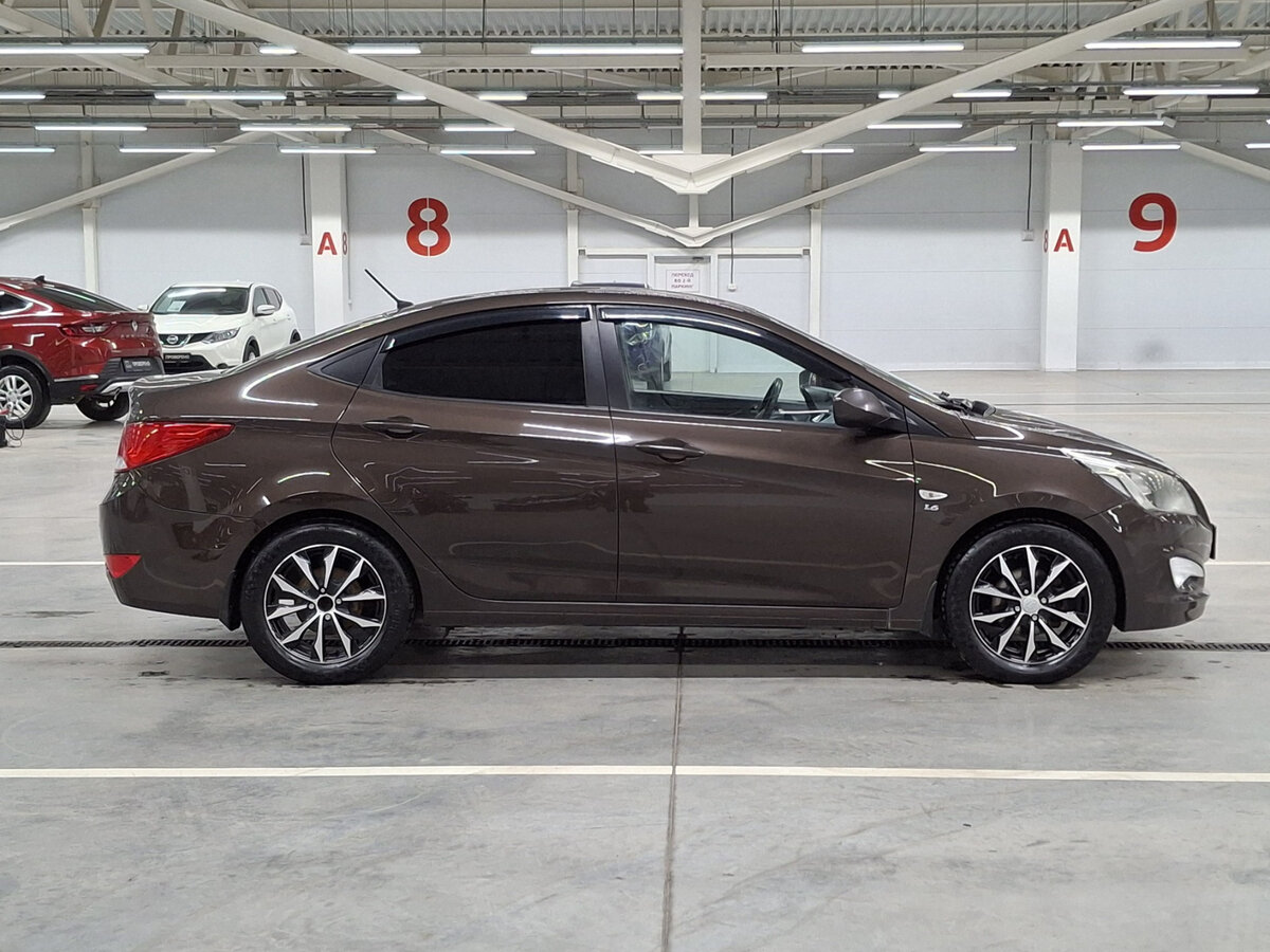 Купить Hyundai Solaris с пробегом. Фото: #3