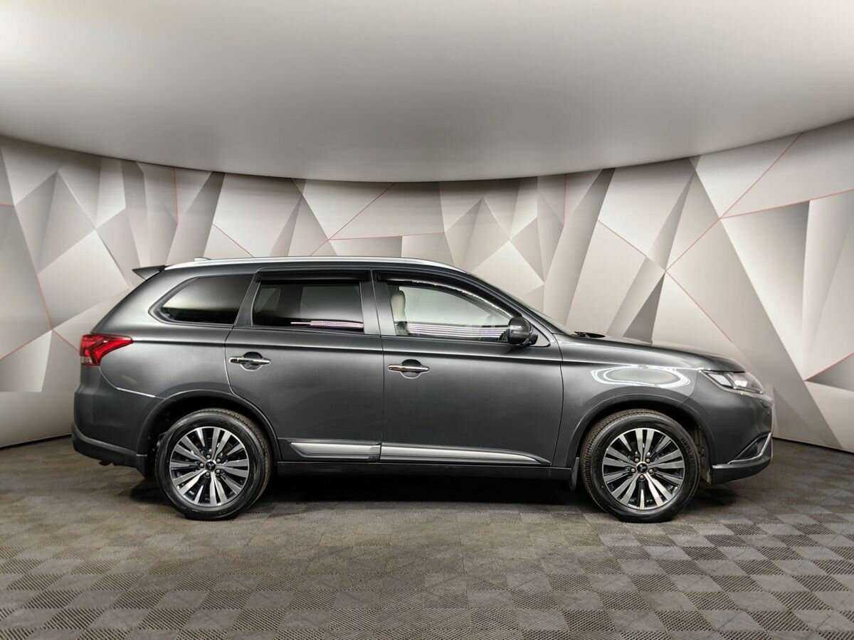 Купить Mitsubishi Outlander с пробегом. Фото: #5