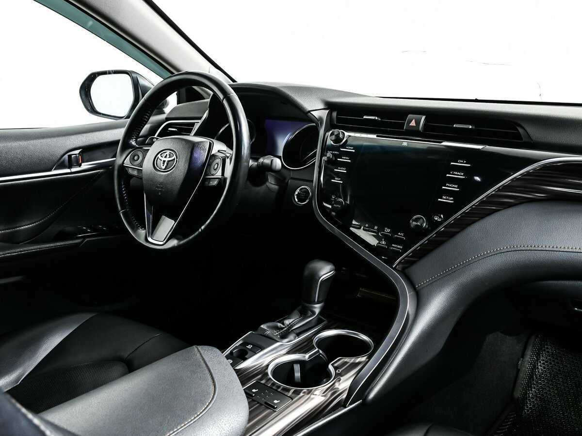 Купить Toyota Camry с пробегом. Фото: #8