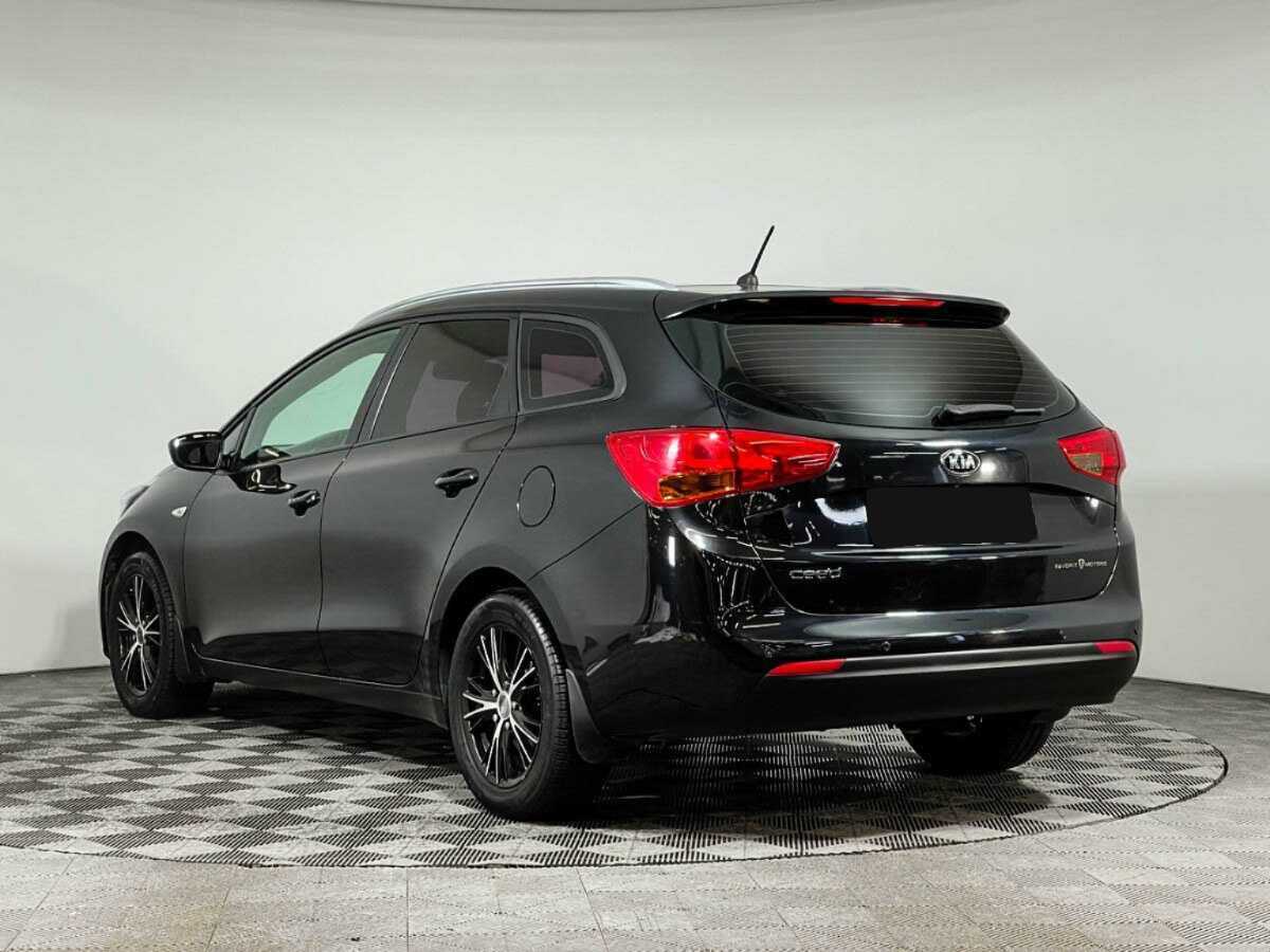 Купить Kia Ceed с пробегом. Фото: #5