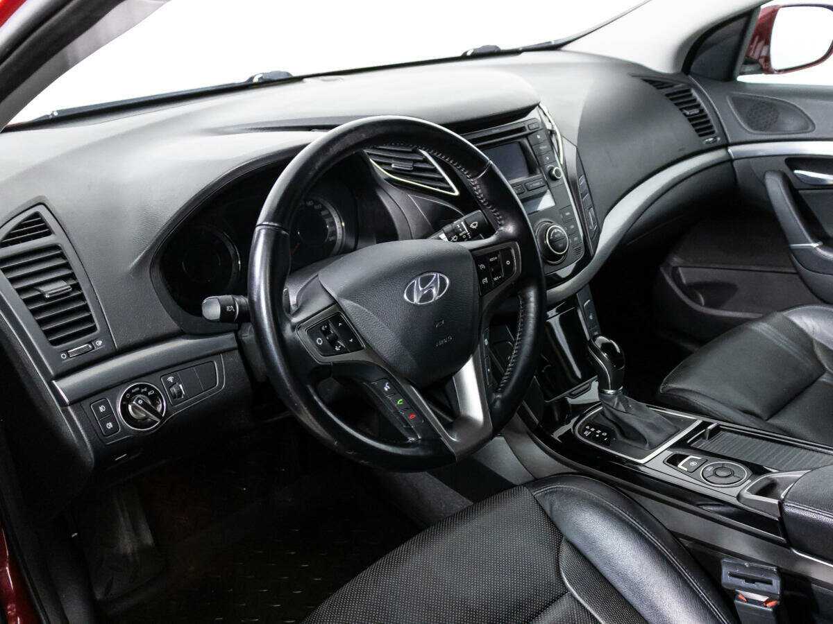 Купить Hyundai i40 с пробегом. Фото: #10