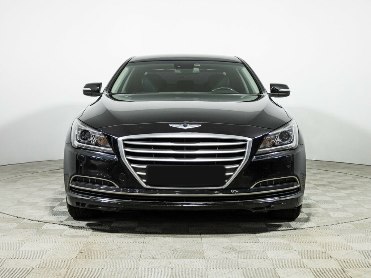 Купить Hyundai Genesis с пробегом. Фото: #1