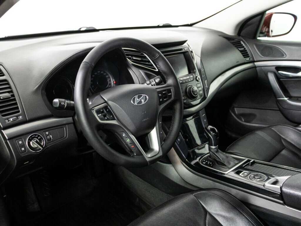 Купить Hyundai i40 с пробегом. Фото: #10