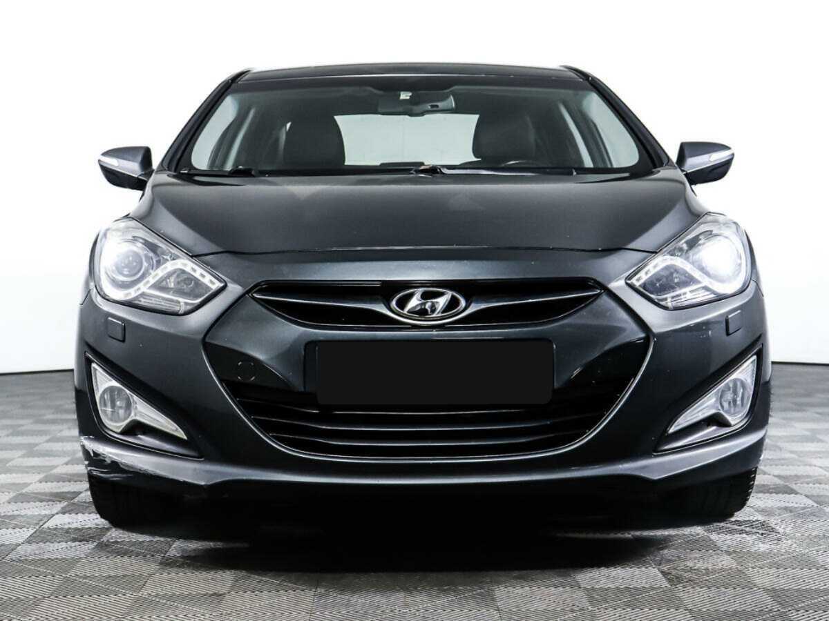 Купить Hyundai i40 с пробегом. Фото: #1