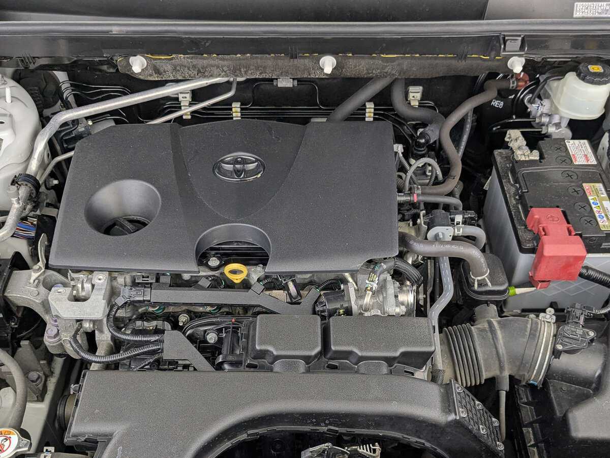 Купить Toyota RAV4 с пробегом. Фото: #8