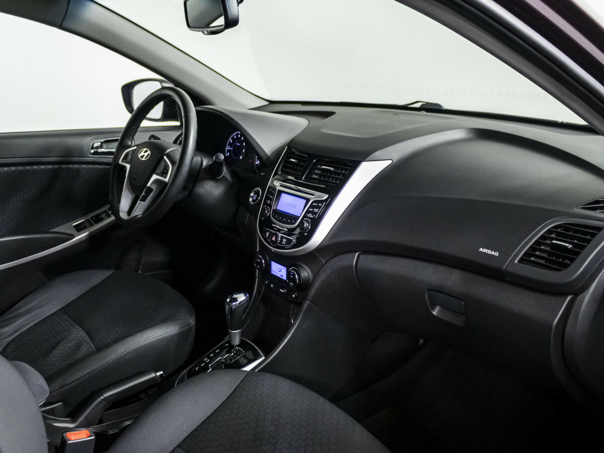 Купить Hyundai Solaris с пробегом. Фото: #7