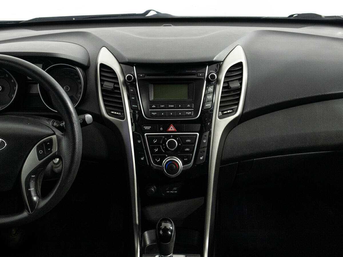 Купить Hyundai i30 с пробегом. Фото: #13