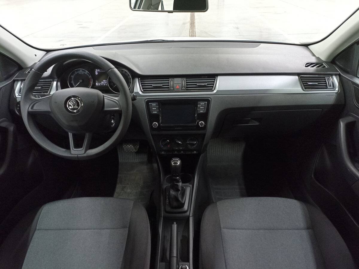 Купить Skoda Rapid с пробегом. Фото: #13
