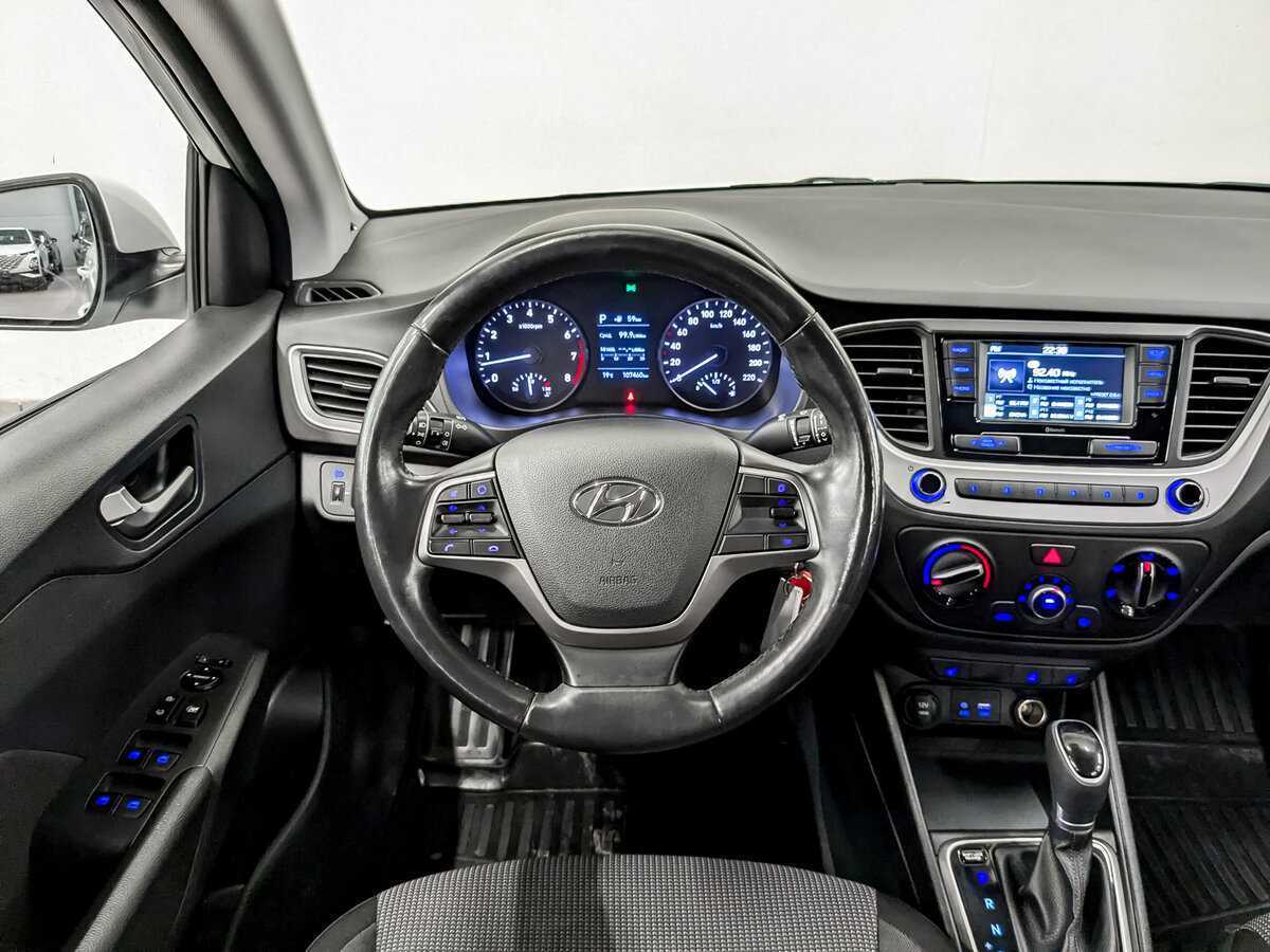 Купить Hyundai Solaris с пробегом. Фото: #20
