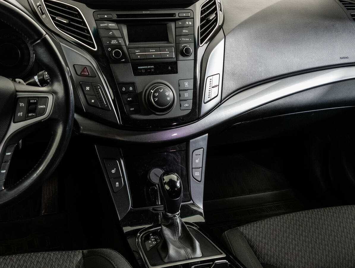 Купить Hyundai i40 с пробегом. Фото: #15