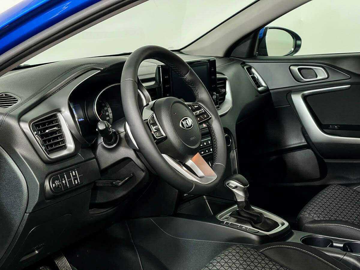 Купить Kia Ceed с пробегом. Фото: #12