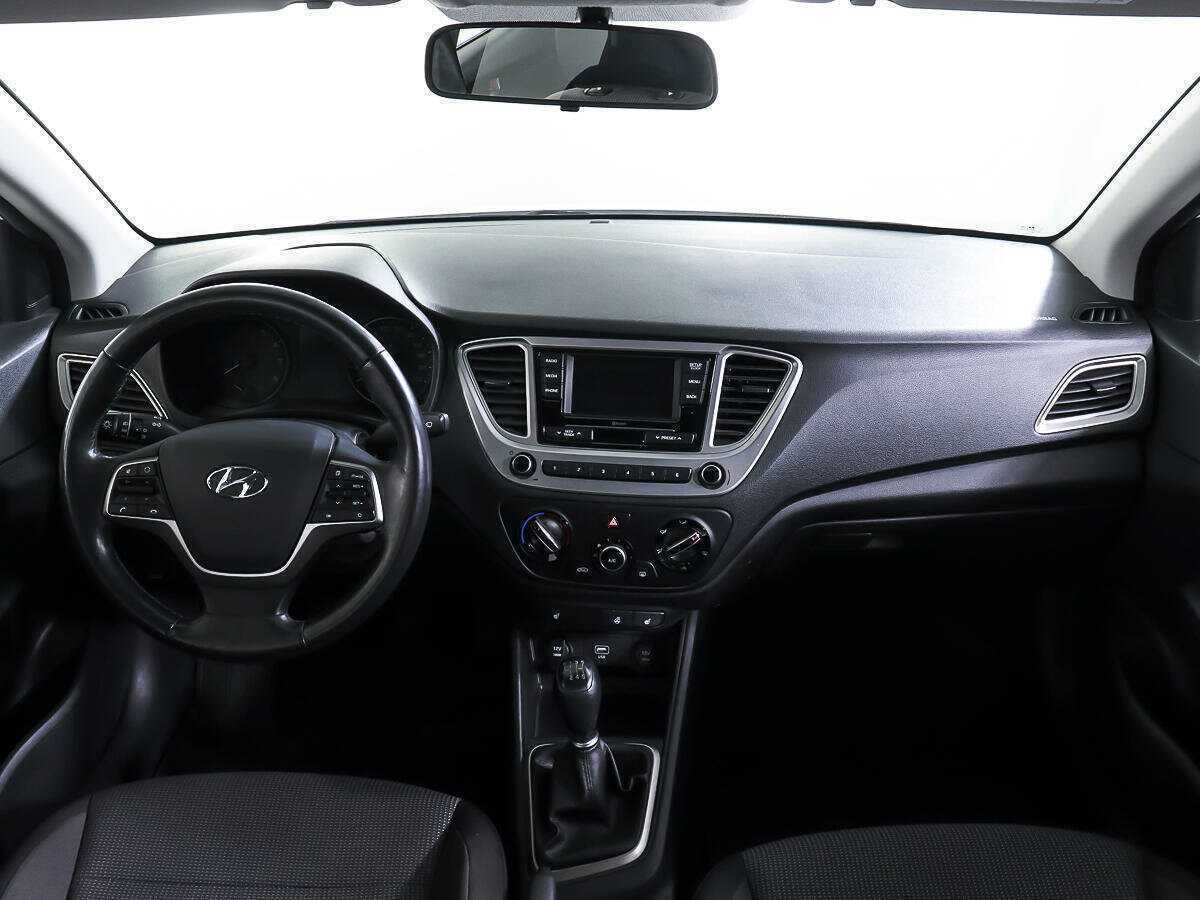 Купить Hyundai Solaris с пробегом. Фото: #10