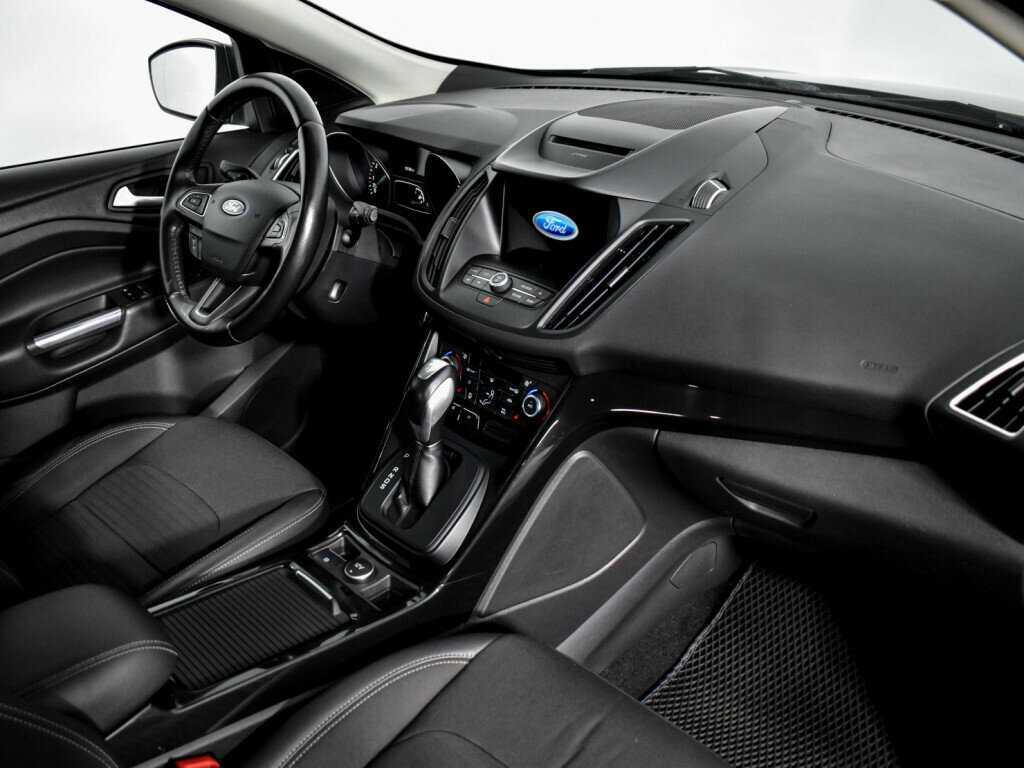 Купить Ford Kuga с пробегом. Фото: #12