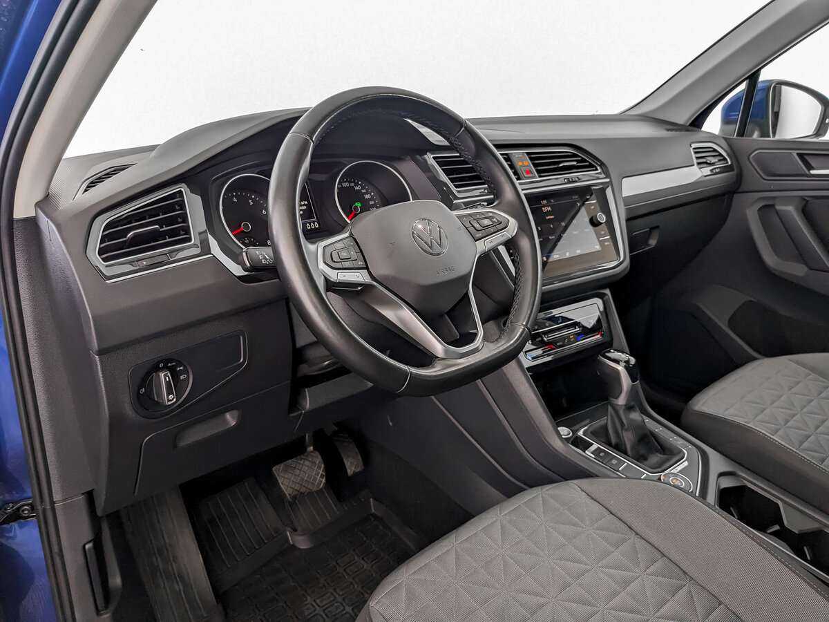 Купить Volkswagen Tiguan с пробегом. Фото: #15