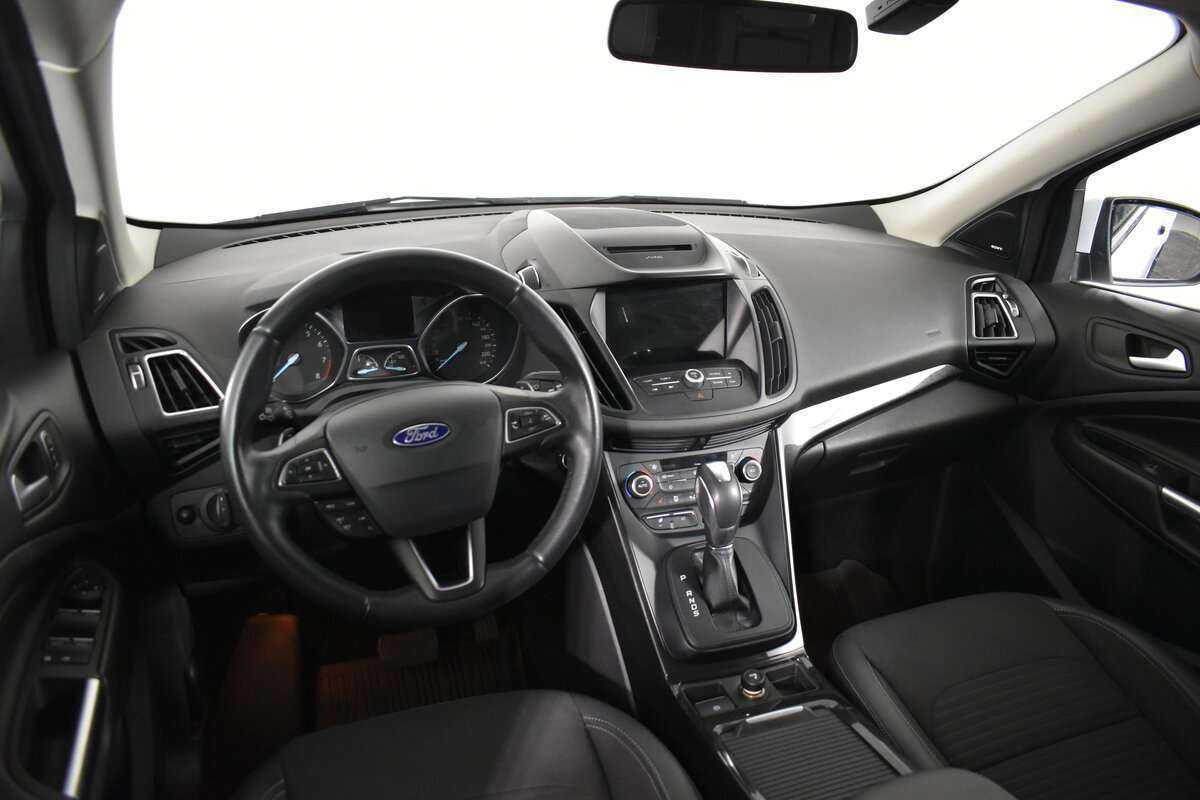 Купить Ford Kuga с пробегом. Фото: #8