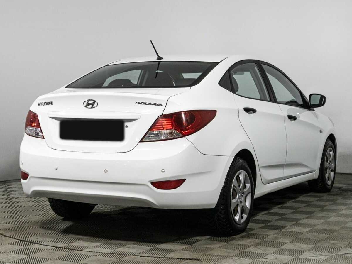 Купить Hyundai Solaris с пробегом. Фото: #4