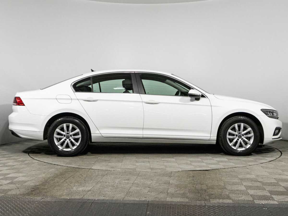 Купить Volkswagen Passat с пробегом. Фото: #3