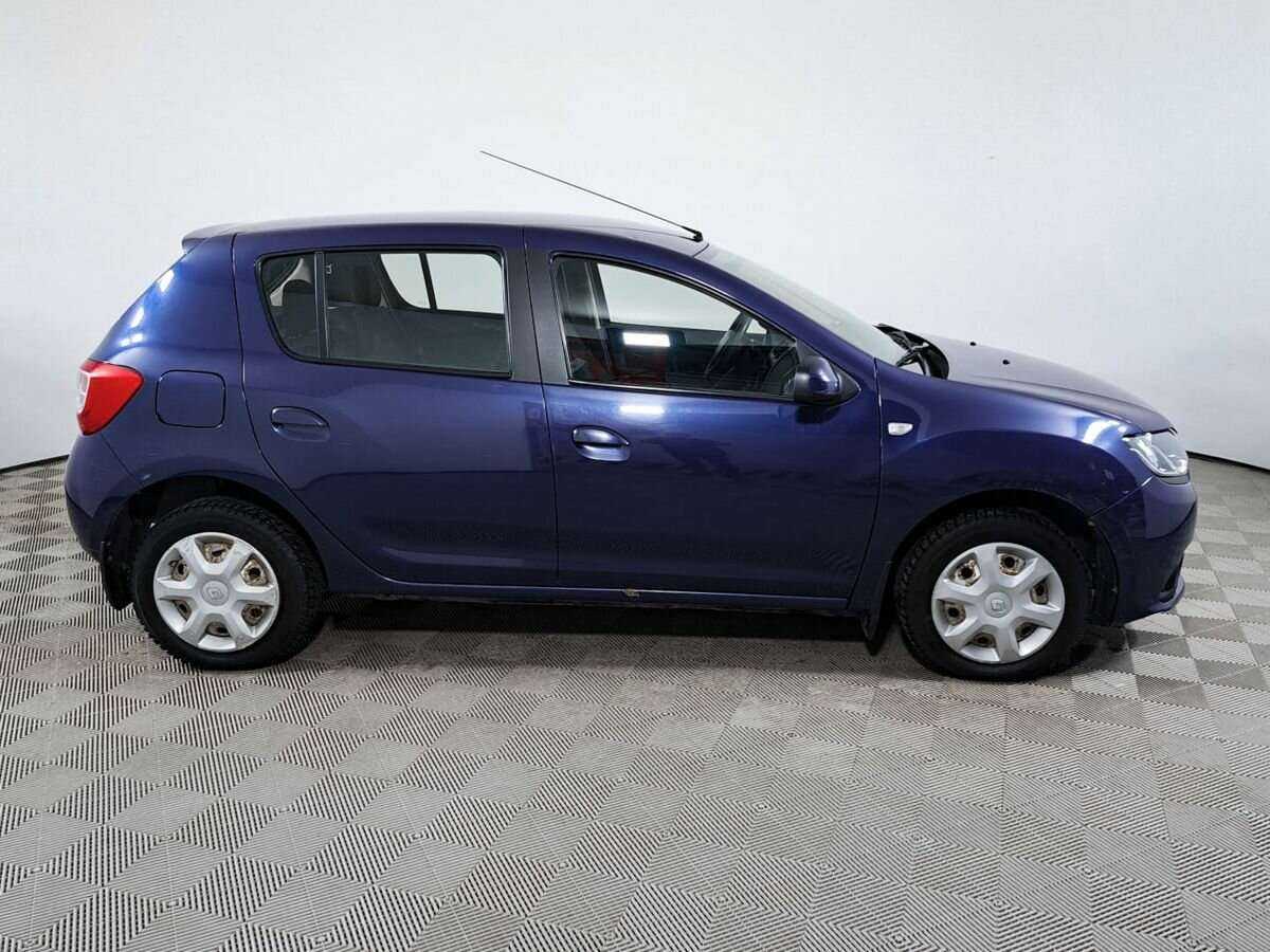 Купить Renault Sandero с пробегом. Фото: #3