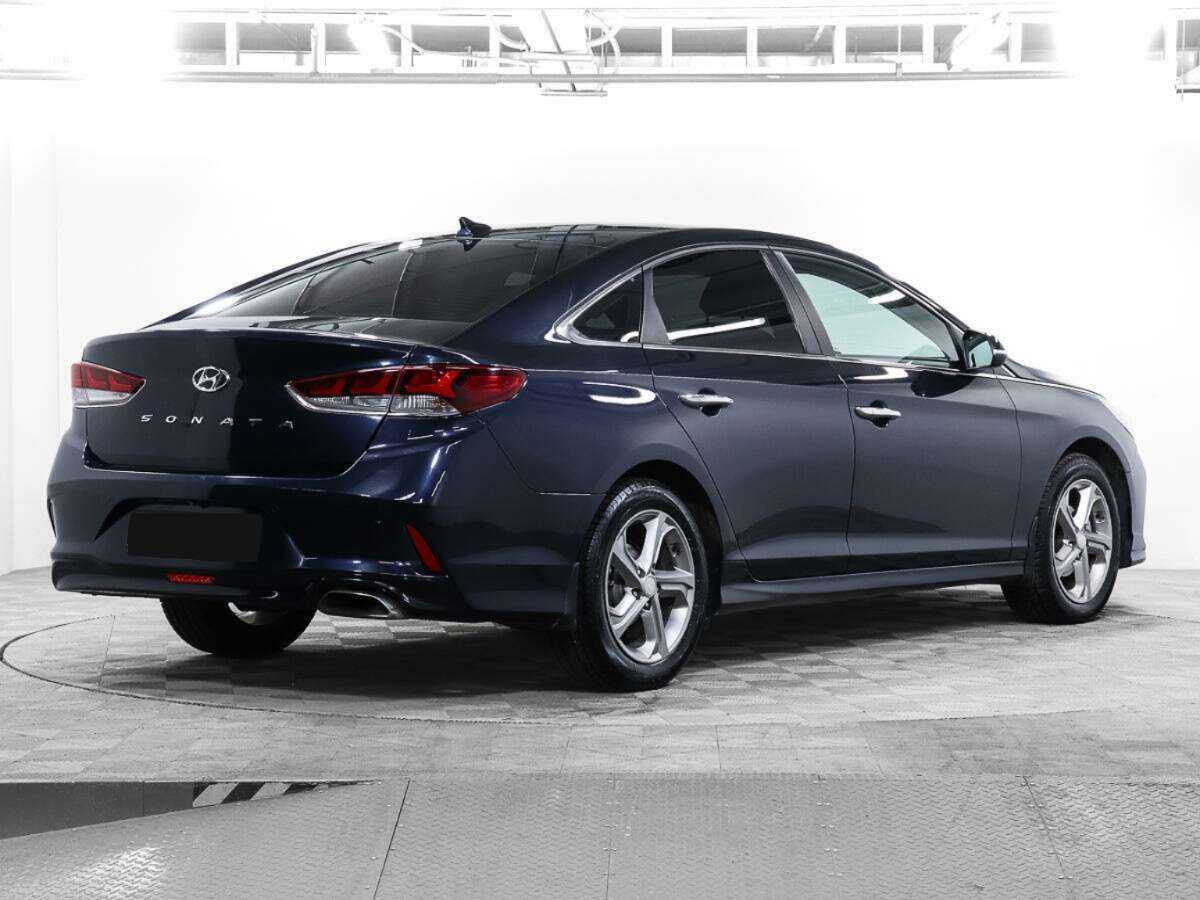 Купить Hyundai Sonata с пробегом. Фото: #4