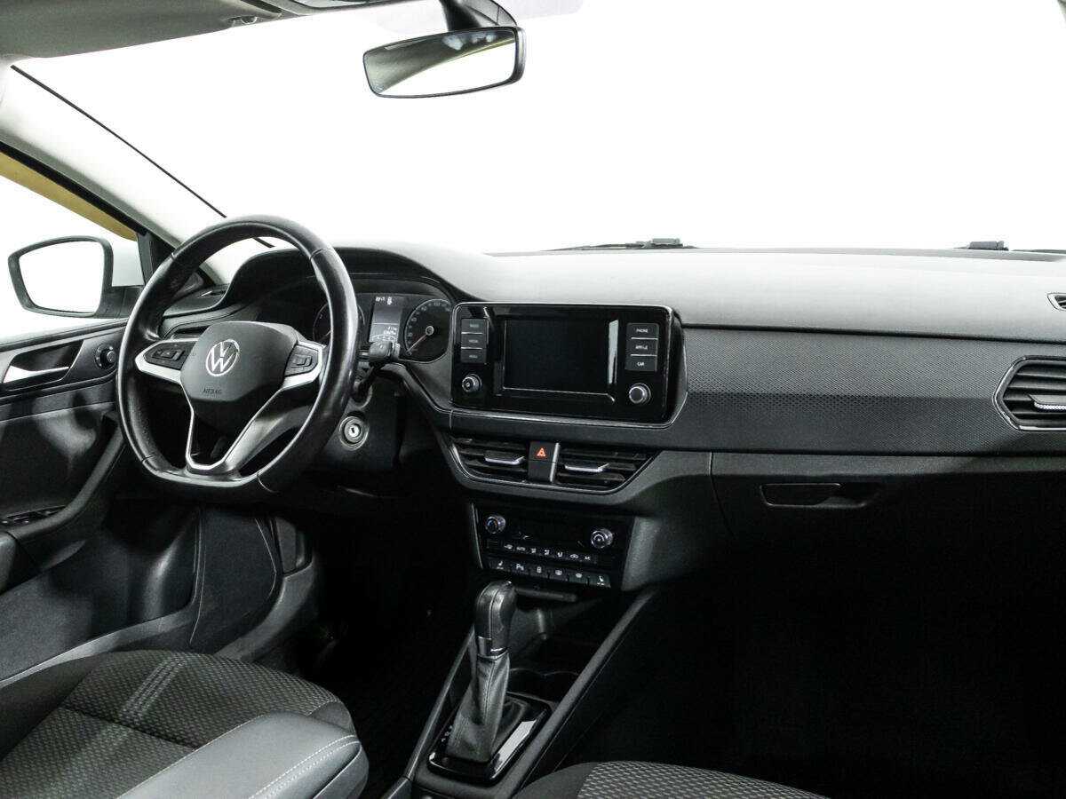 Купить Volkswagen Polo с пробегом. Фото: #8