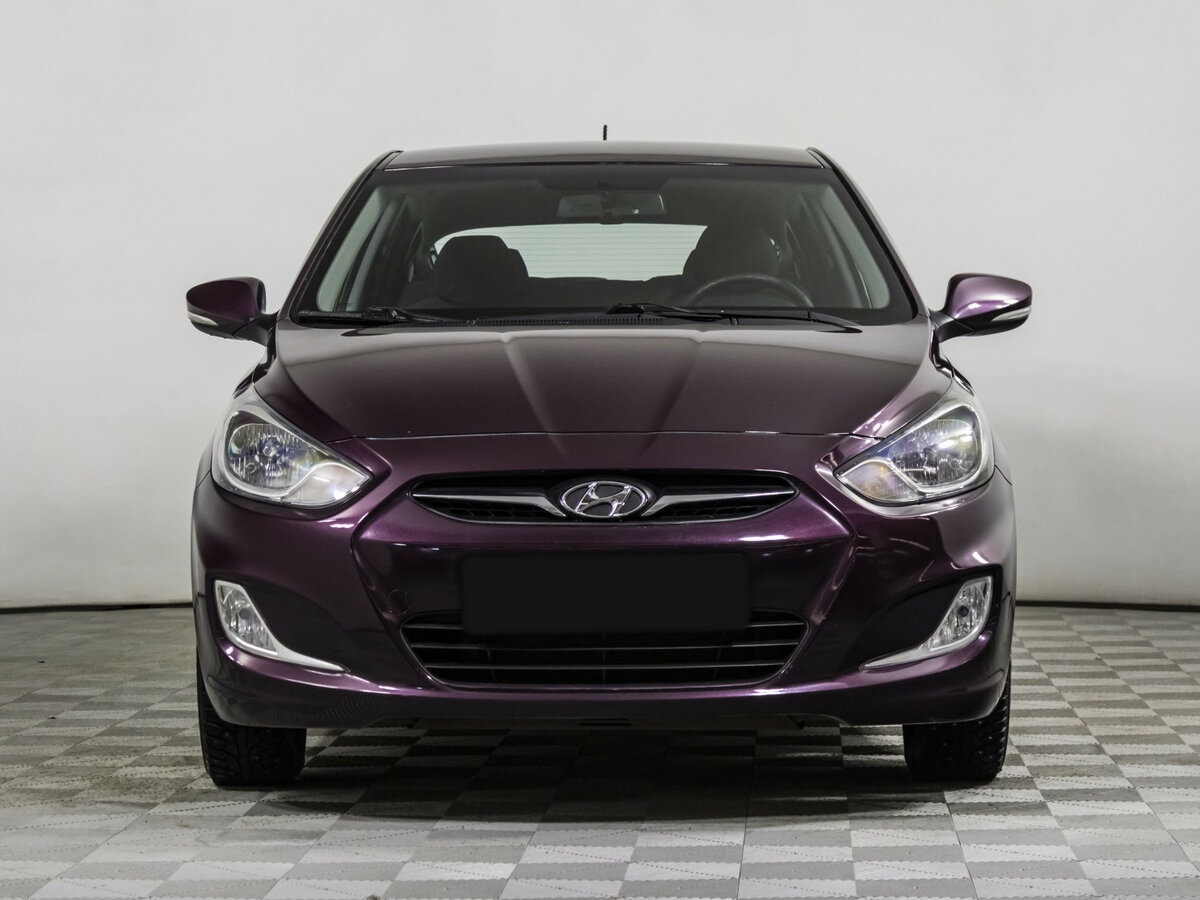 Купить Hyundai Solaris с пробегом. Фото: #1
