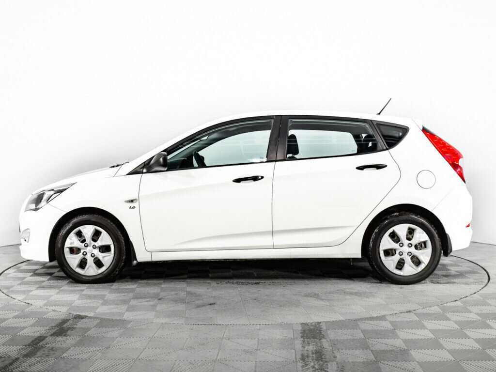 Купить Hyundai Solaris с пробегом. Фото: #7