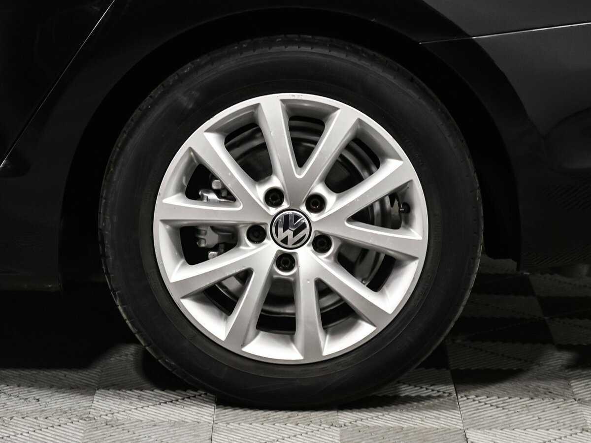 Купить Volkswagen Jetta с пробегом. Фото: #14