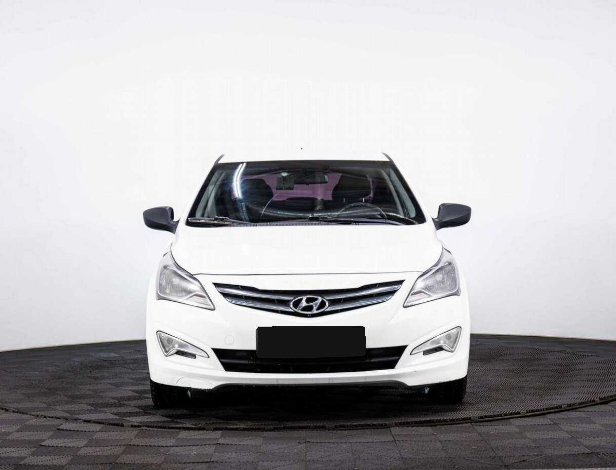 Купить Hyundai Solaris с пробегом. Фото: #1