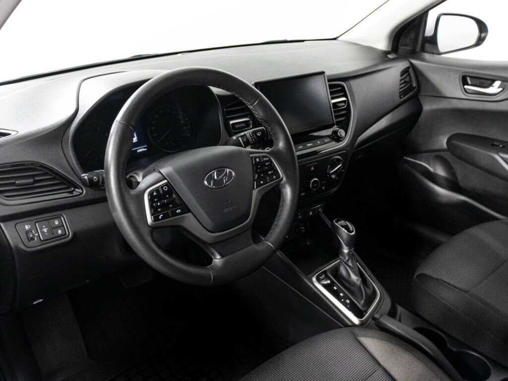 Купить Hyundai Solaris с пробегом. Фото: #10