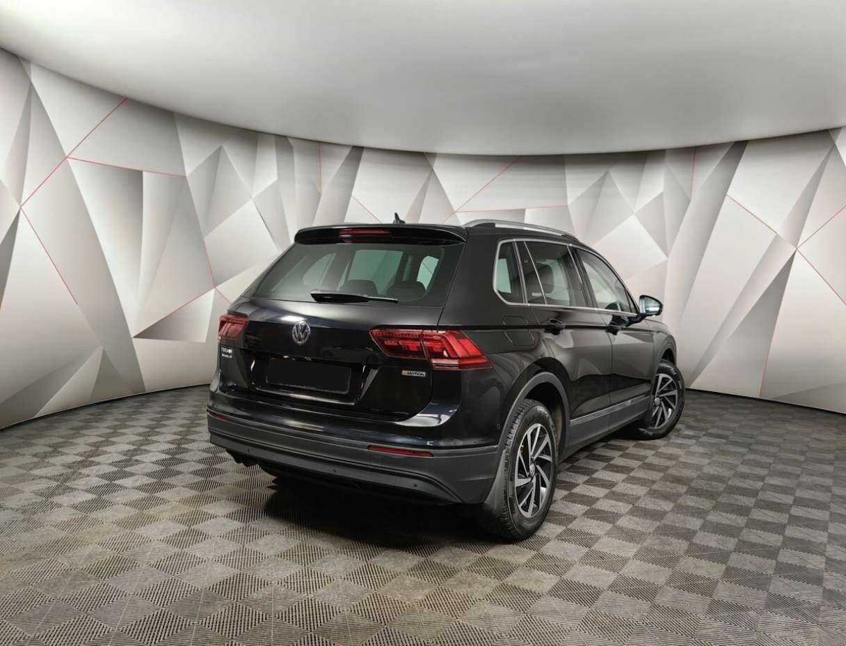 Купить Volkswagen Tiguan с пробегом. Фото: #1