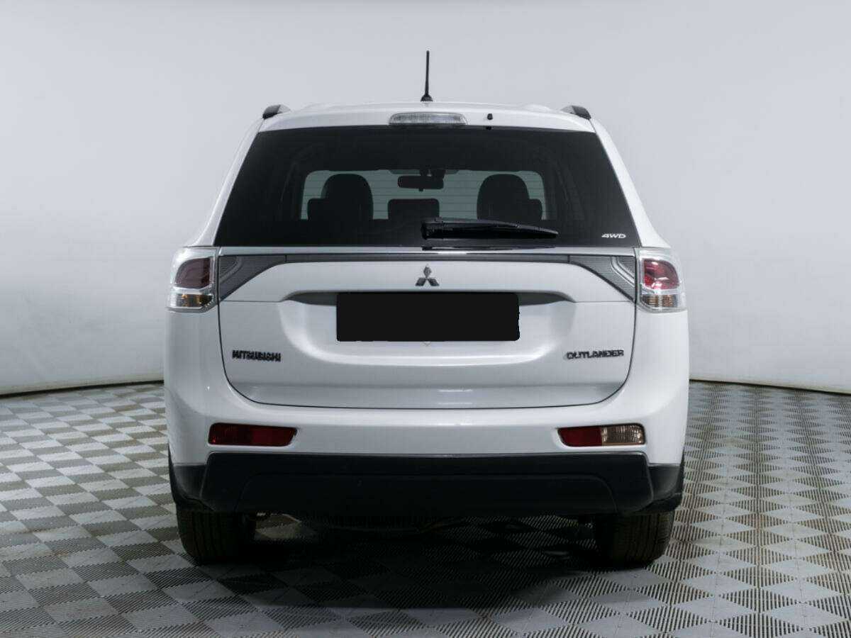 Купить Mitsubishi Outlander с пробегом. Фото: #5