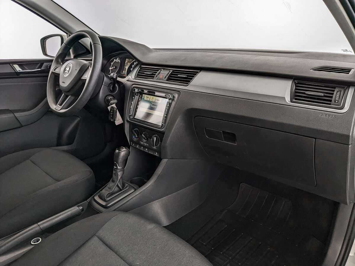 Купить Skoda Rapid с пробегом. Фото: #8