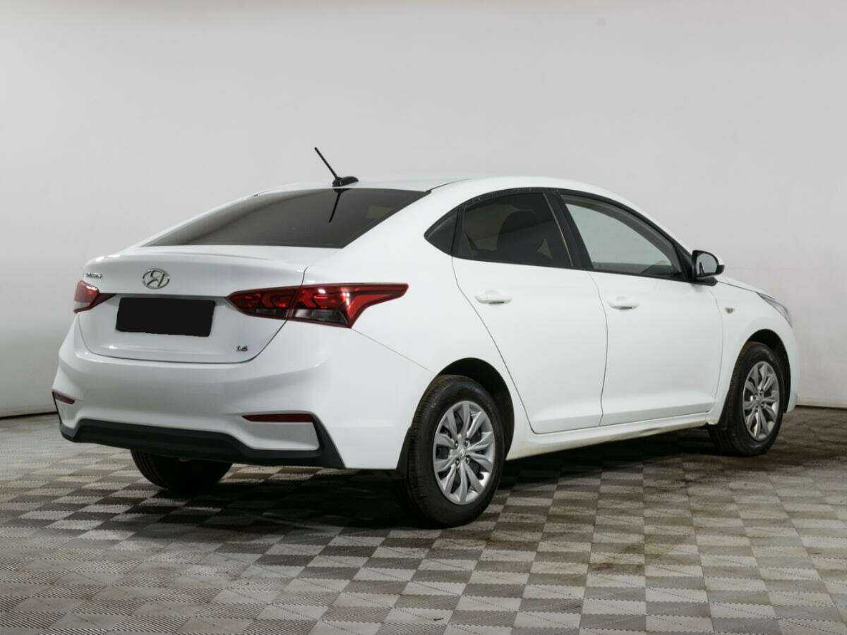 Купить Hyundai Solaris с пробегом. Фото: #3