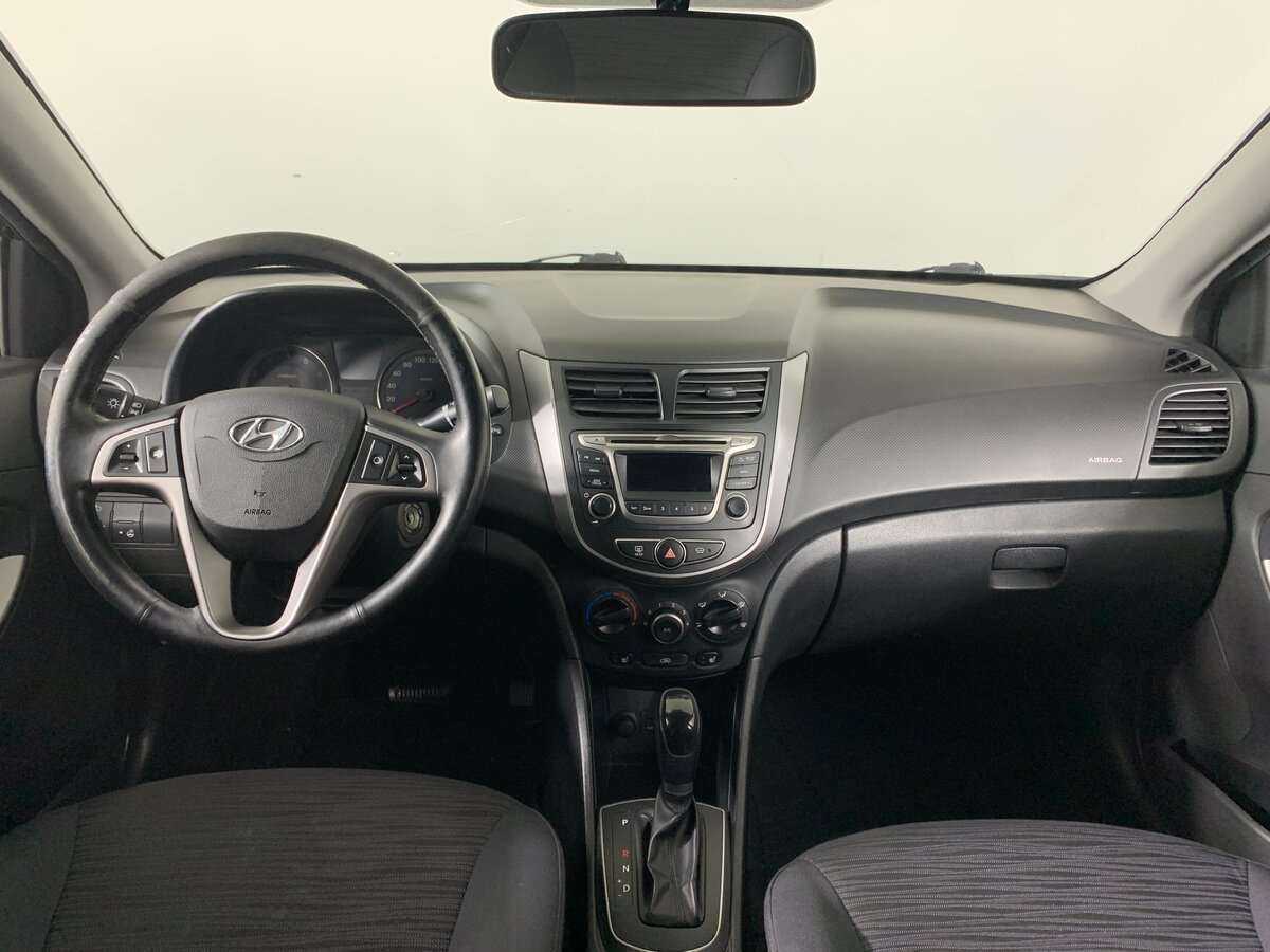 Купить Hyundai Solaris с пробегом. Фото: #9