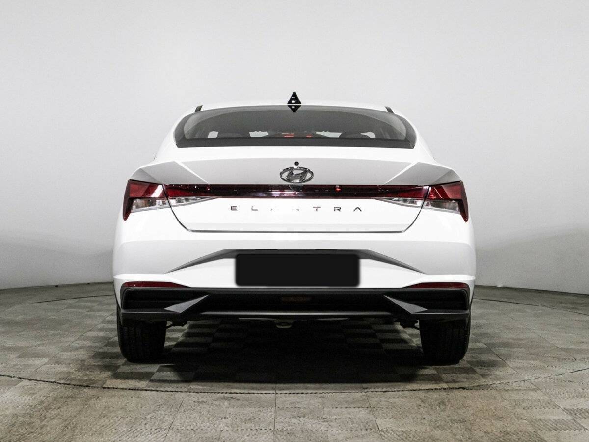 Купить Hyundai Elantra с пробегом. Фото: #5