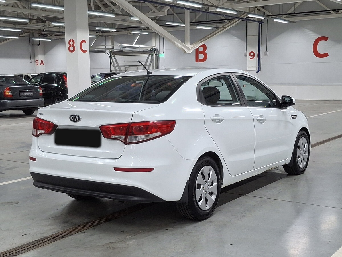 Купить Kia Rio с пробегом. Фото: #4