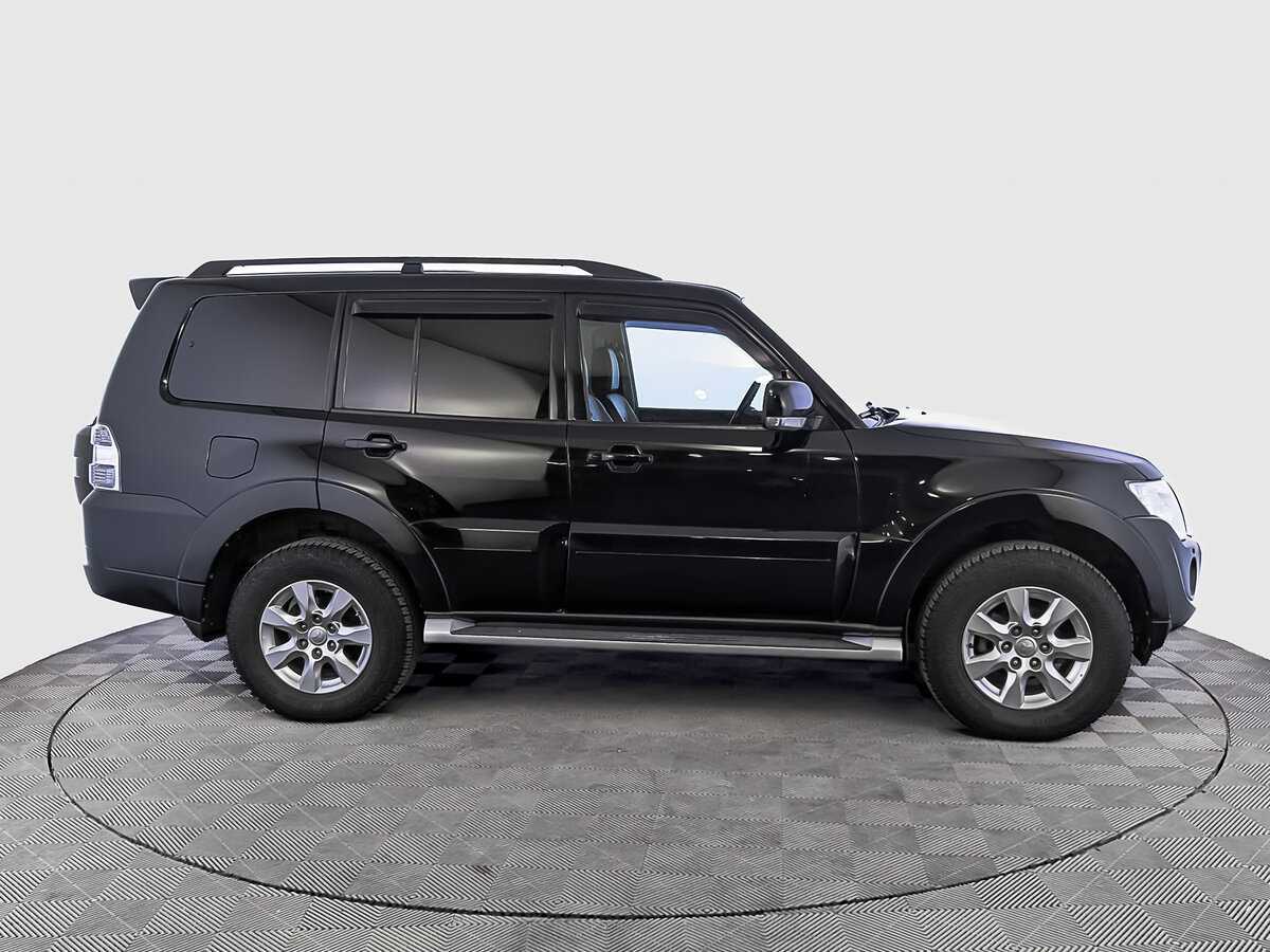 Купить Mitsubishi Pajero с пробегом. Фото: #3