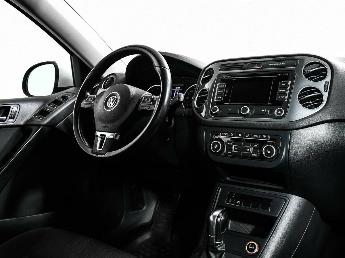 Купить Volkswagen Tiguan с пробегом. Фото: #8