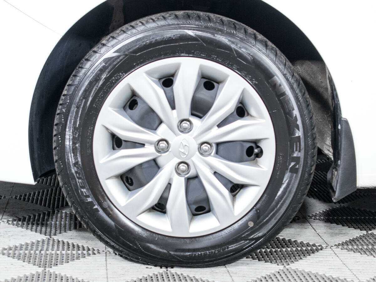 Купить Hyundai Solaris с пробегом. Фото: #13
