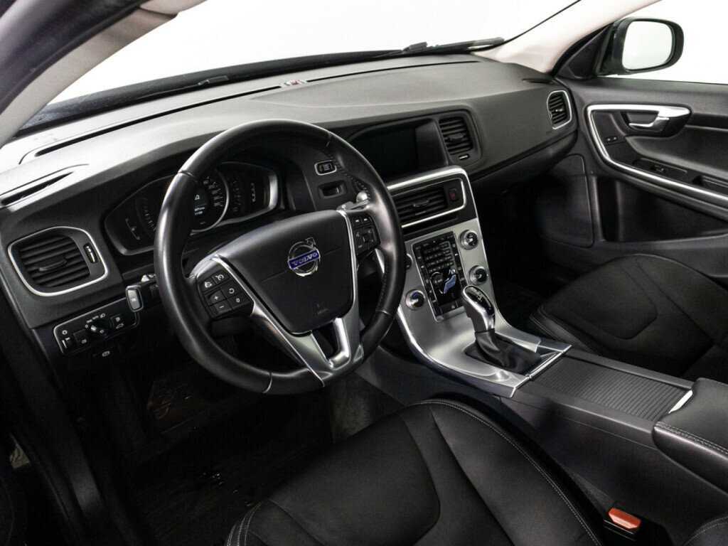 Купить Volvo S60 с пробегом. Фото: #10