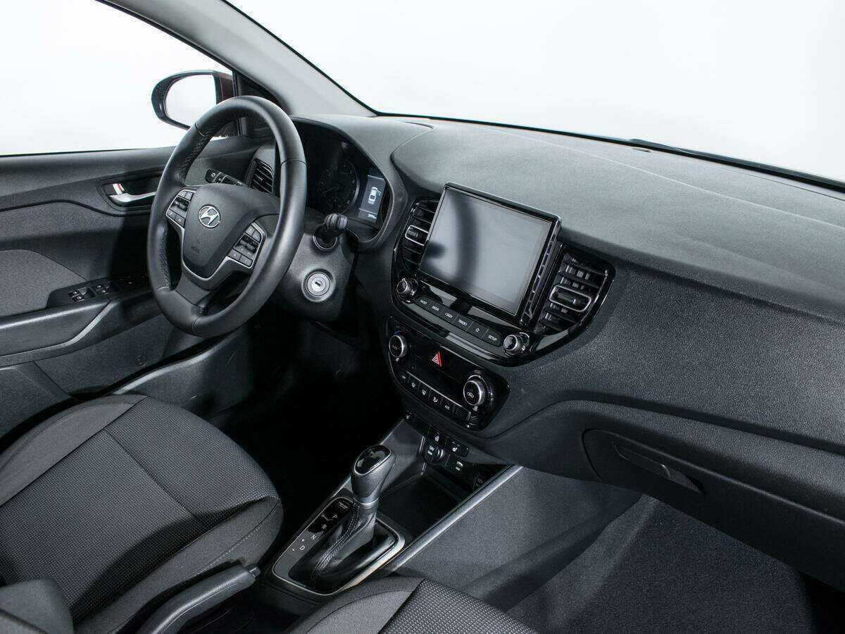 Купить Hyundai Solaris с пробегом. Фото: #8