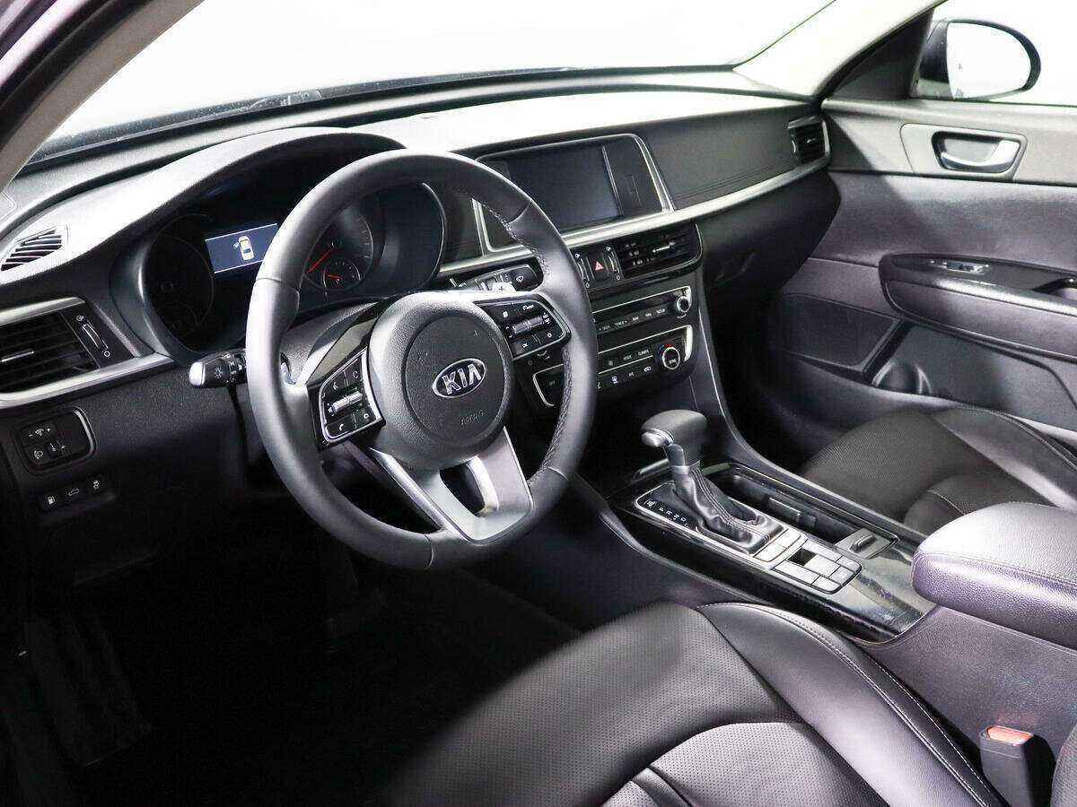 Купить Kia Optima с пробегом. Фото: #10