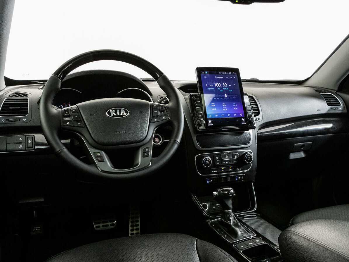 Купить Kia Sorento с пробегом. Фото: #10