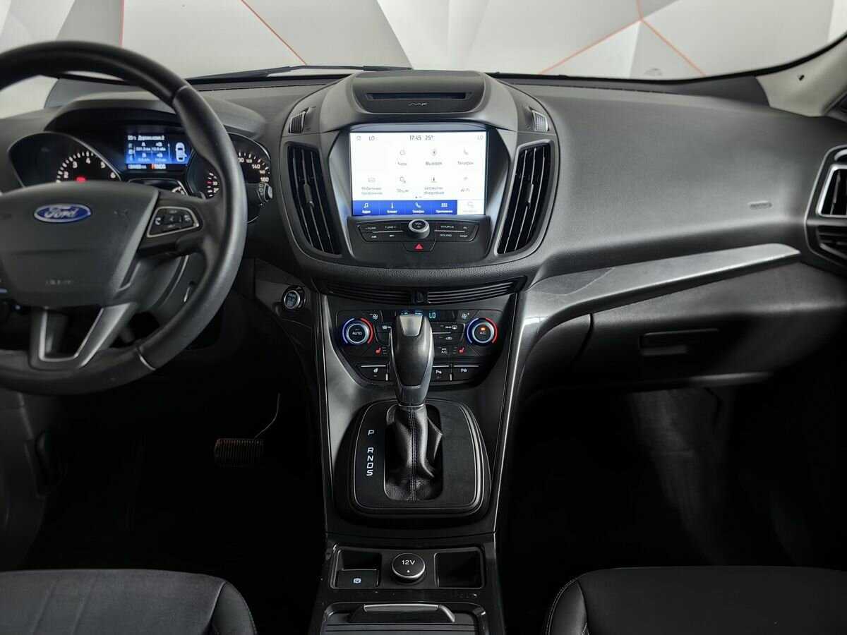 Купить Ford Kuga с пробегом. Фото: #10