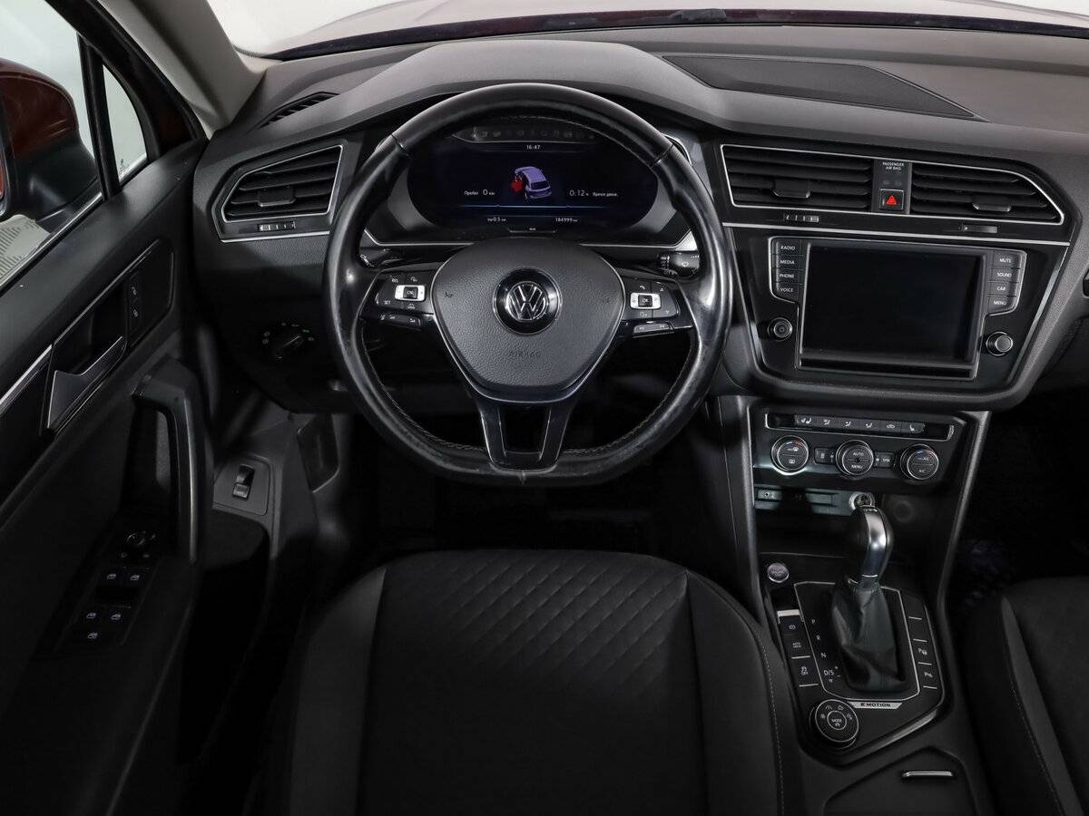 Купить Volkswagen Tiguan с пробегом. Фото: #7