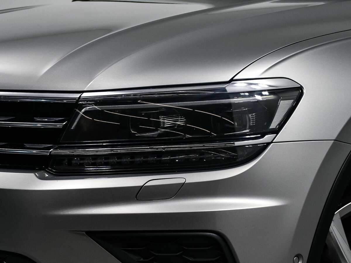 Купить Volkswagen Tiguan с пробегом. Фото: #11