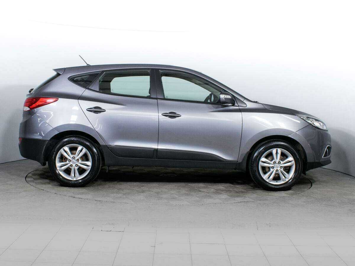 Купить Hyundai ix35 с пробегом. Фото: #3